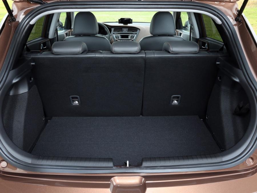  Hyundai i20 2014 года  (фото 13 из 18)